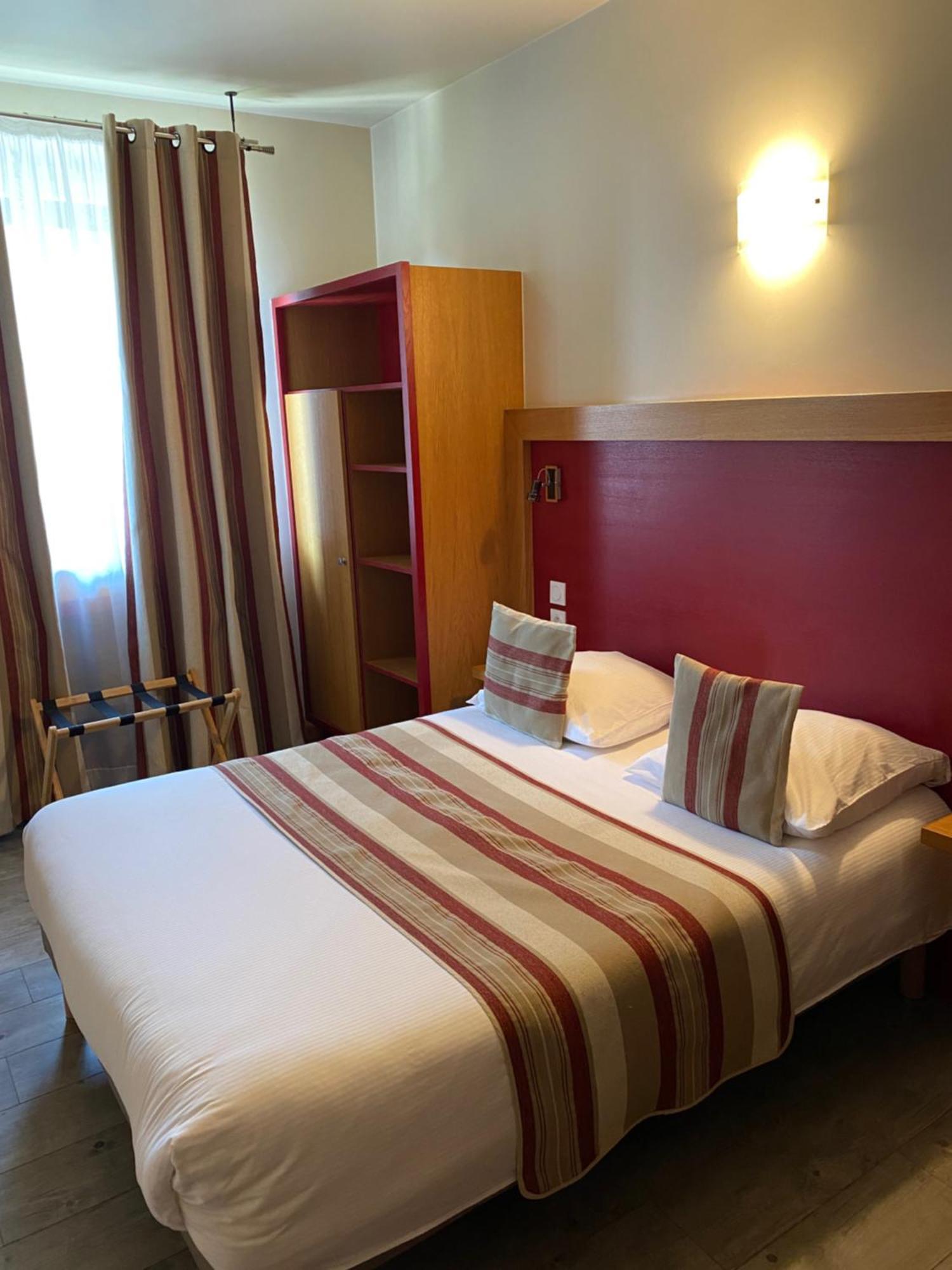 Auberge Des Moulins Pont-Les-Moulins Bagian luar foto