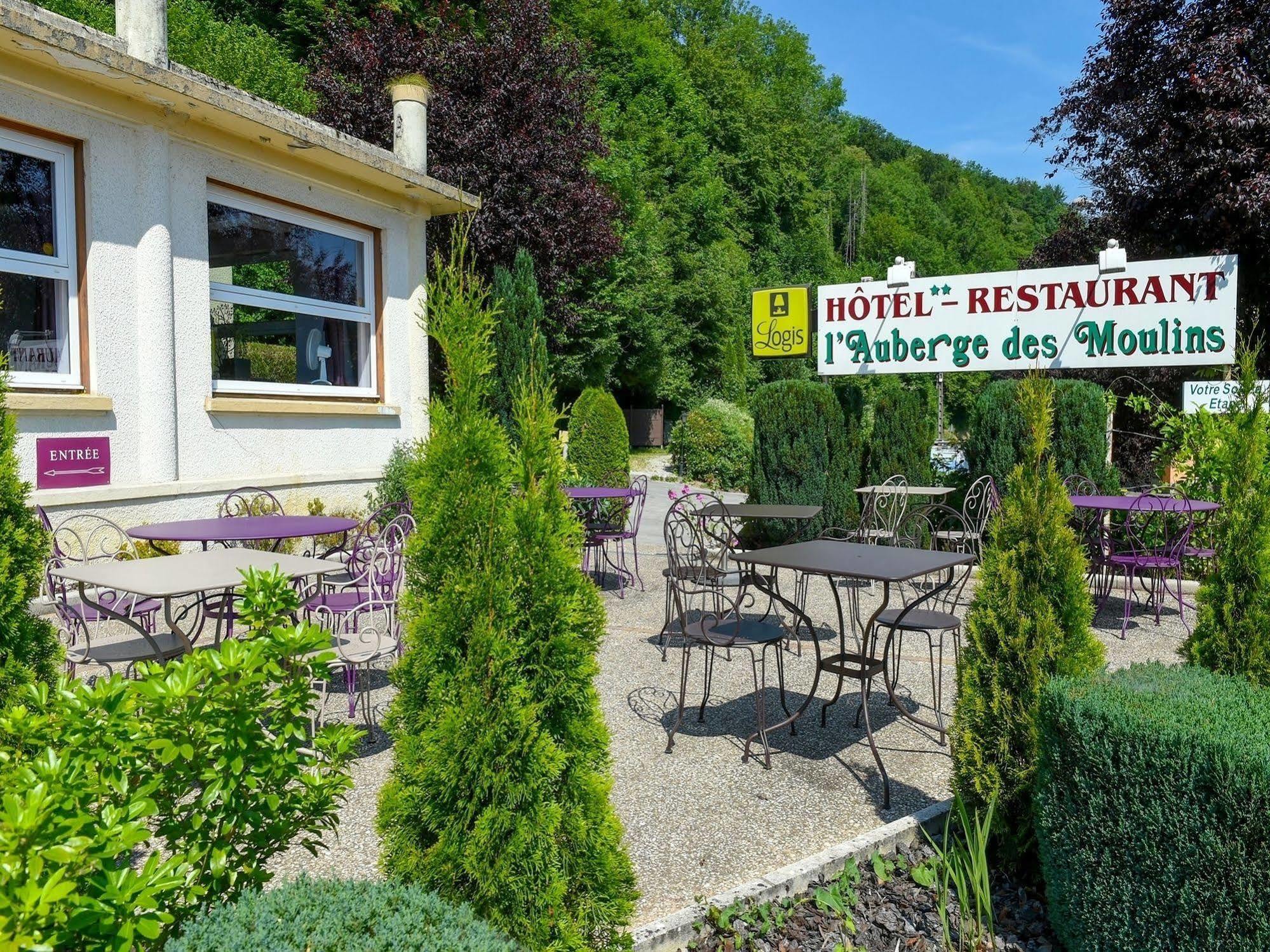Auberge Des Moulins Pont-Les-Moulins Bagian luar foto